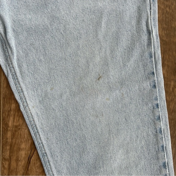 Calvin Klein Vintage Loose Fit Tapered Jean - Picture 13 of 13